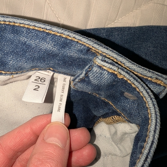 Loft Curvy Slim Flare Jeans Size 2 runs bigger up to size 6 - Picture 5 of 5